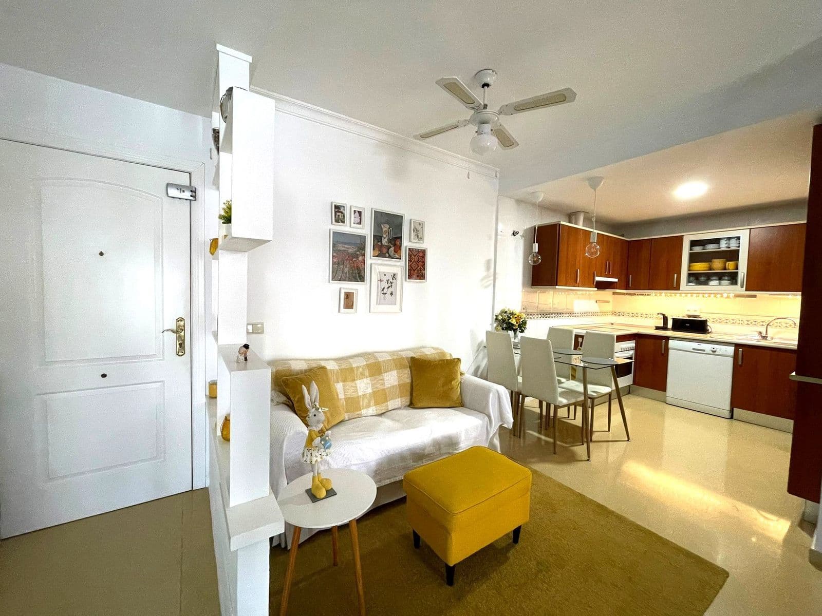 Middle Floor Apartment in San Luis de Sabinillas, Manilva