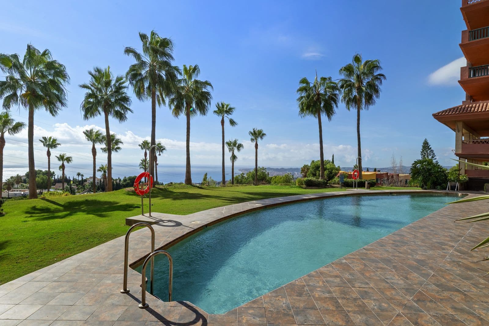 Ground Floor Apartment in Higueron, Fuengirola