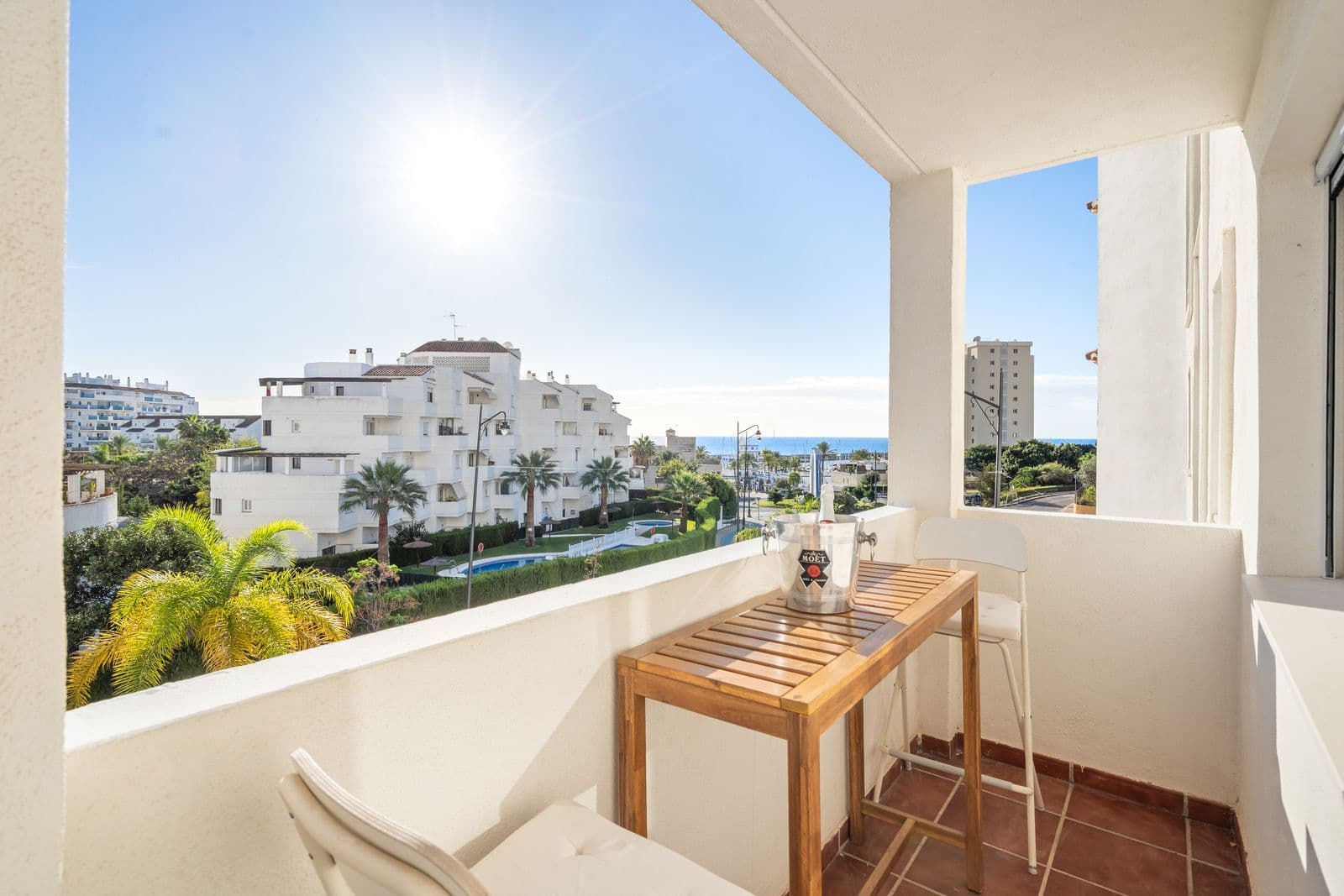 Middle Floor Apartment in Estepona, Estepona