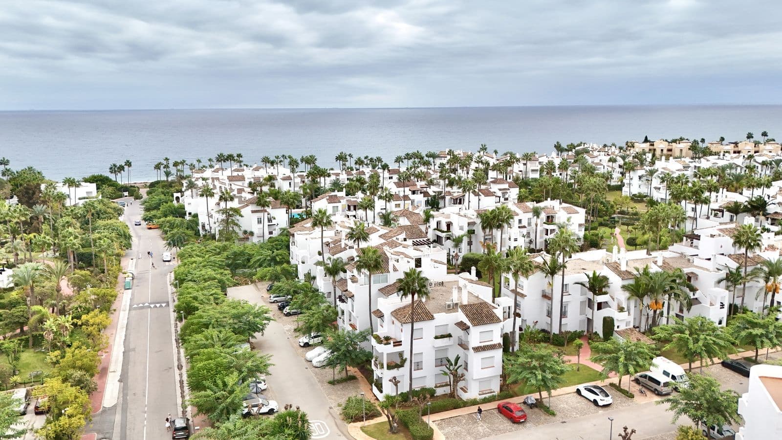 Middle Floor Apartment in Costalita, Estepona