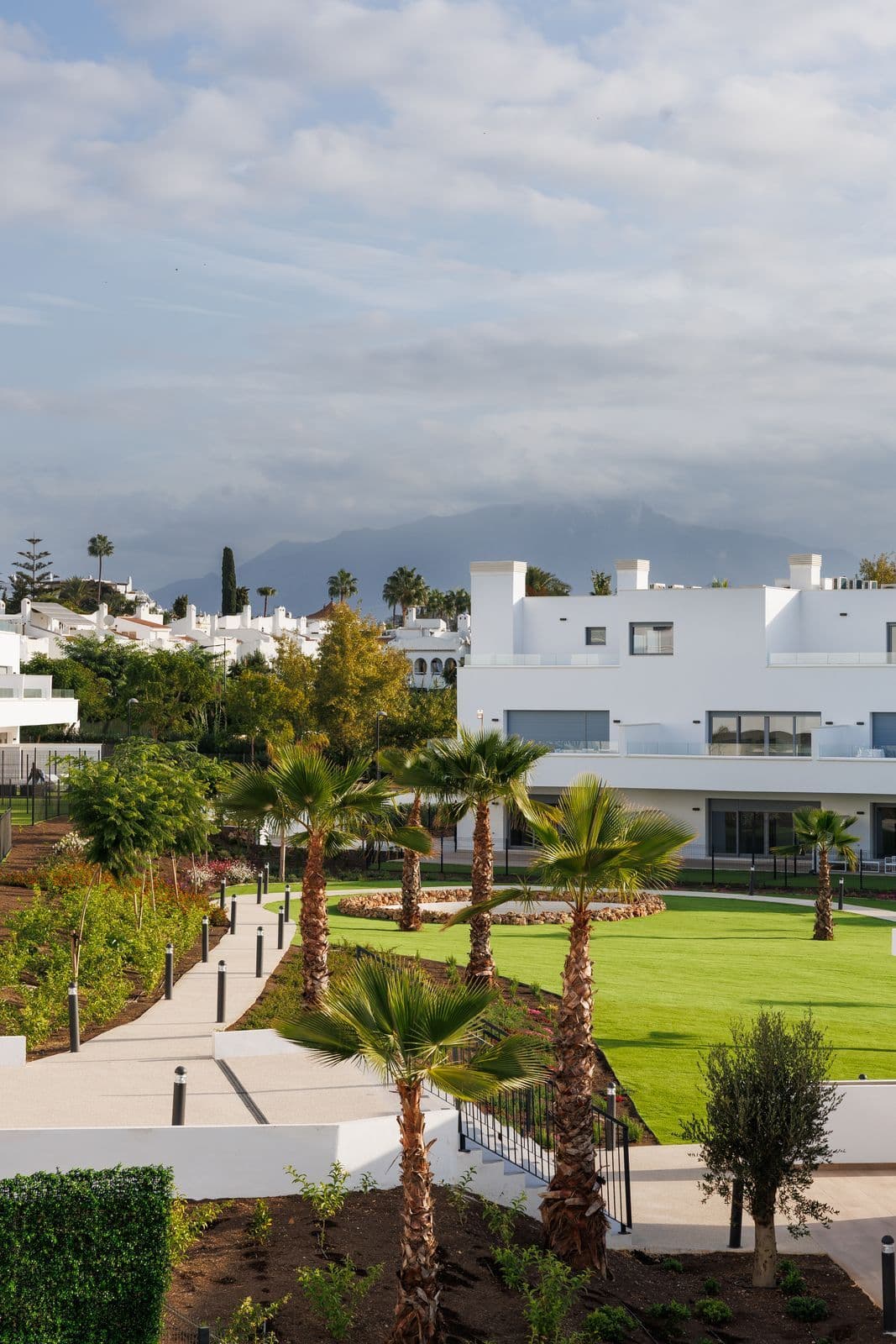 Middle Floor Apartment in Cancelada, Estepona