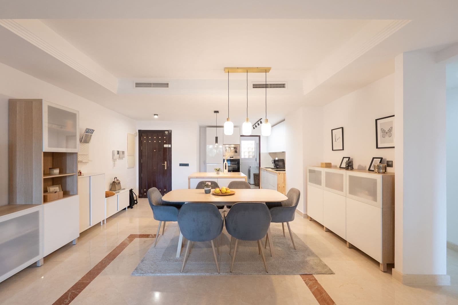 Ground Floor Apartment in La Mairena, Marbella East