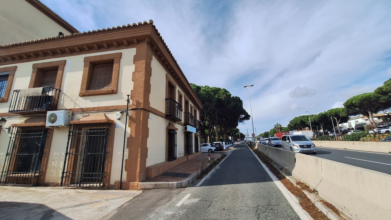 Business in Calahonda, Mijas