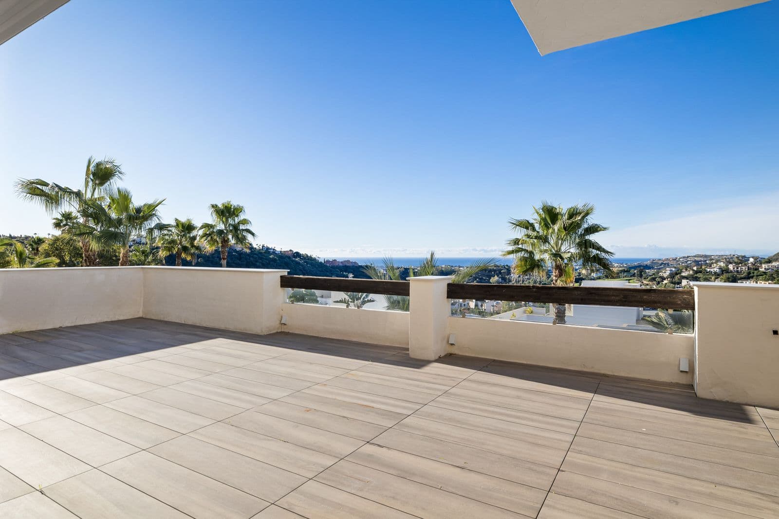 Middle Floor Apartment in Benahavís, Benahavís