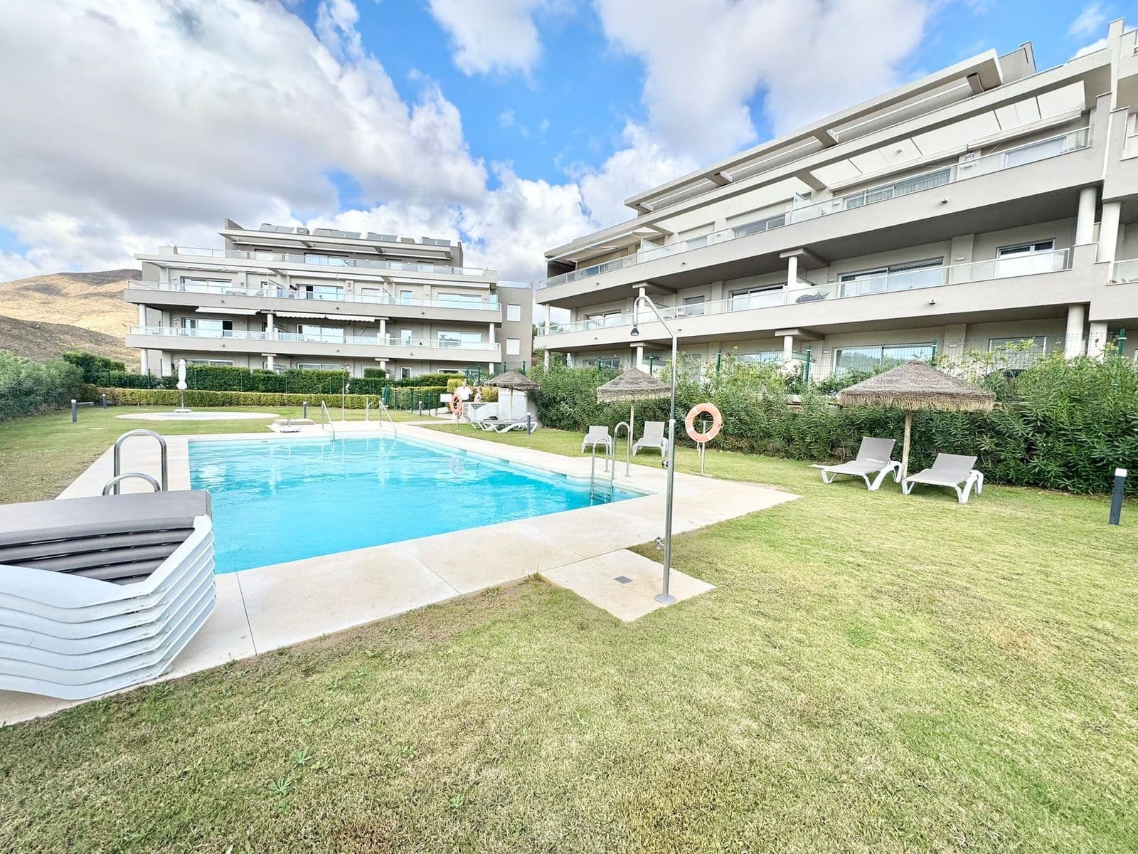 Middle Floor Apartment in La Cala Golf, Mijas