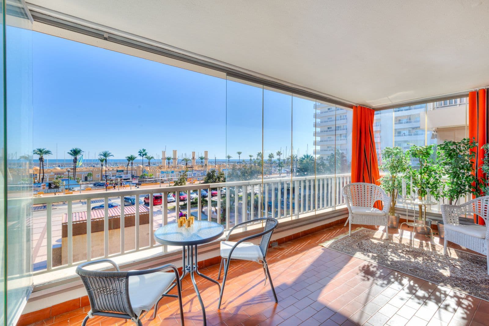 Middle Floor Apartment in Fuengirola, Fuengirola