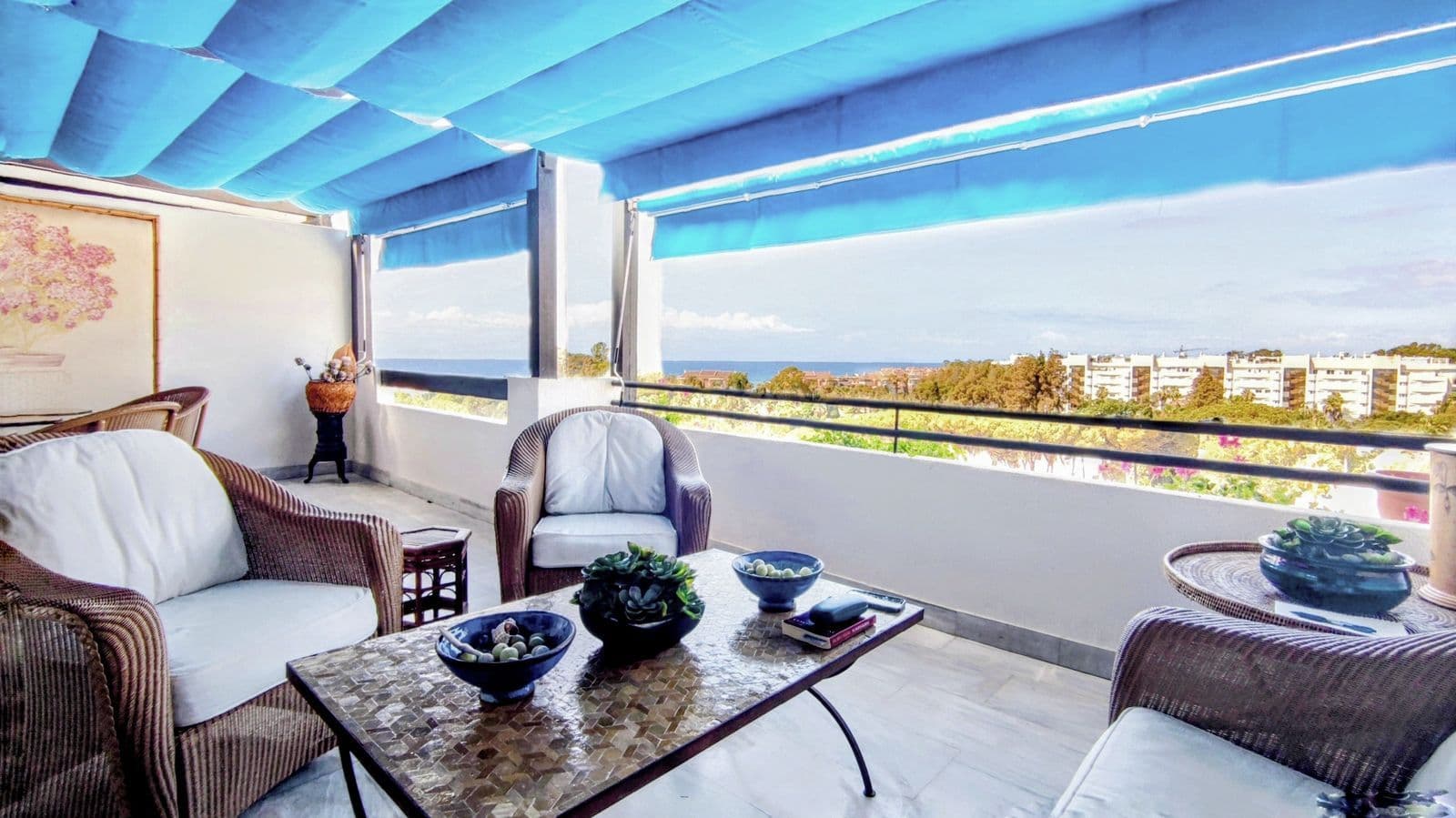 Middle Floor Apartment in Puerto Banús, Marbella