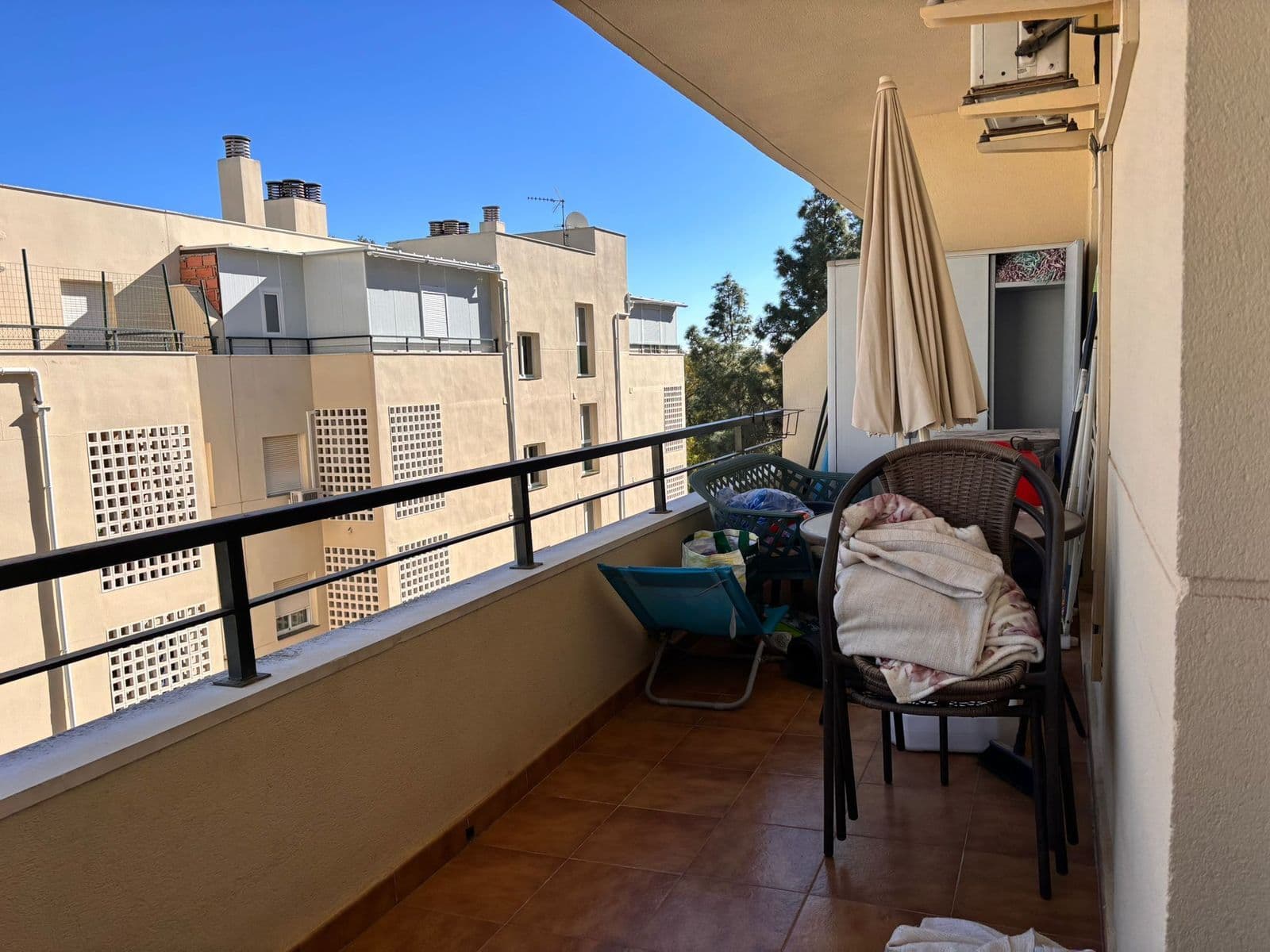 Middle Floor Apartment in Calahonda, Mijas