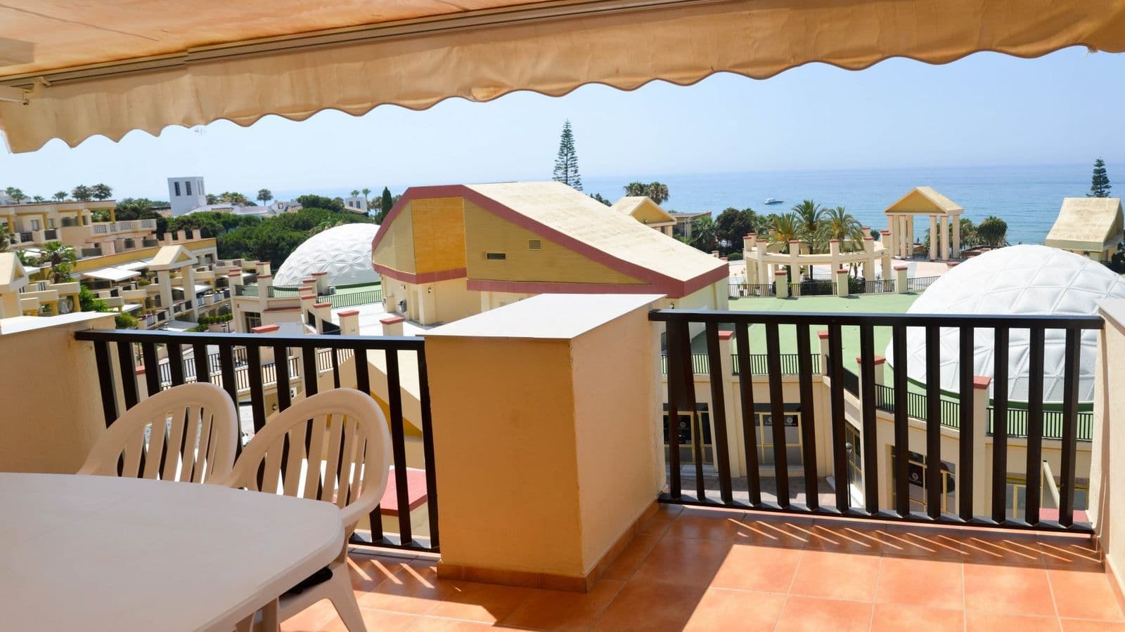 Middle Floor Studio in Elviria, Marbella East