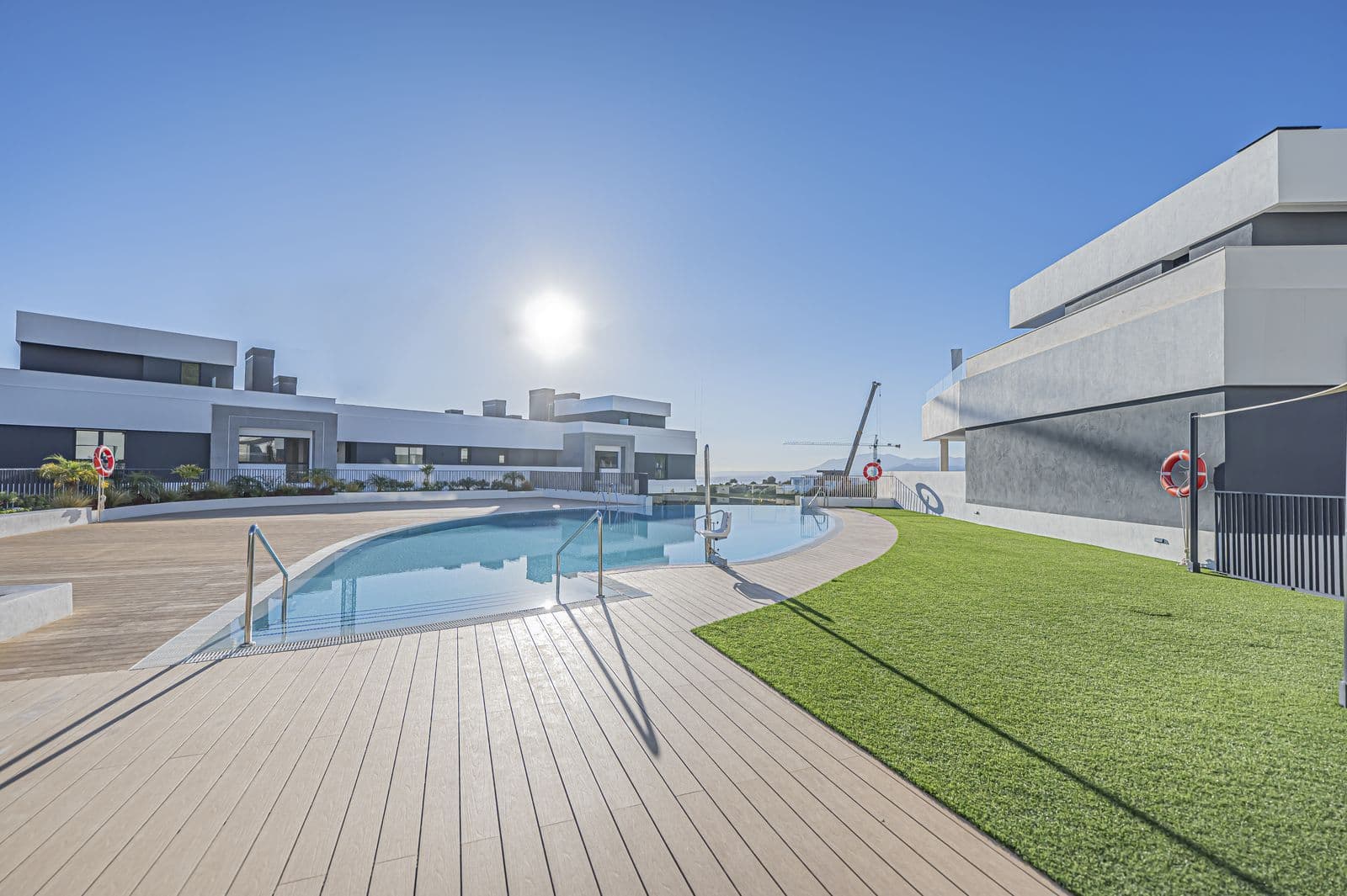 Middle Floor Apartment in Altos de los Monteros, Marbella East