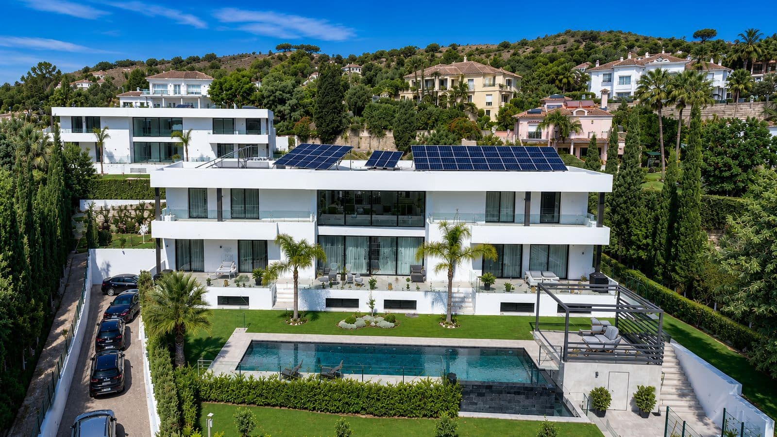 Detached Villa in El Paraiso, Estepona