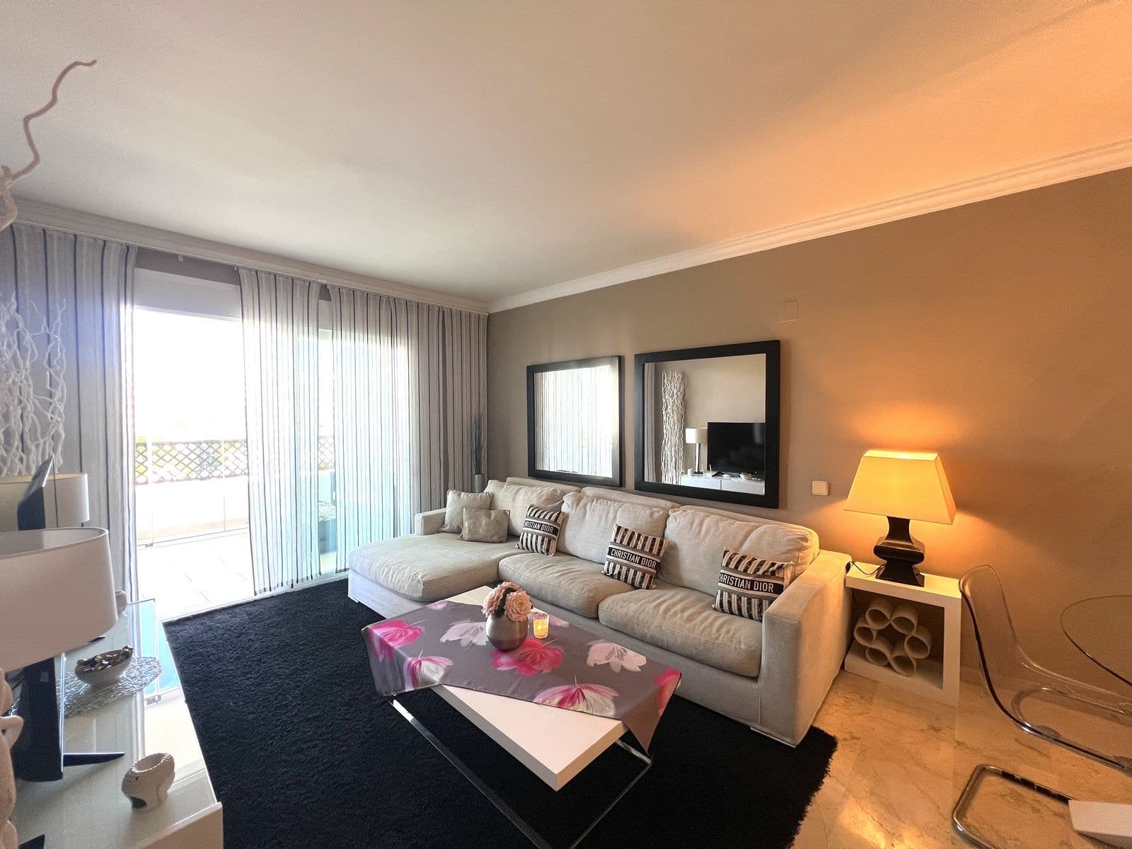 Middle Floor Apartment in Puerto Banús, Marbella