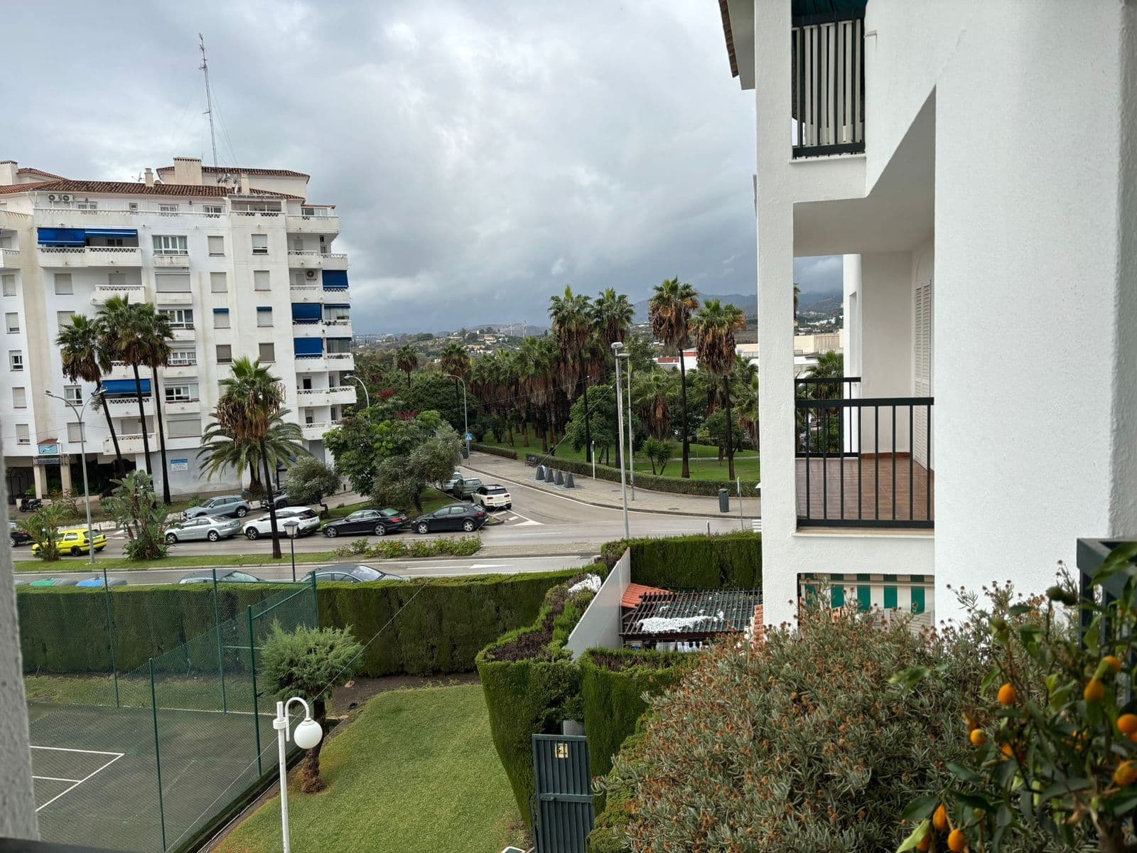 Middle Floor Apartment in Nueva Andalucía, Nueva Andalucía
