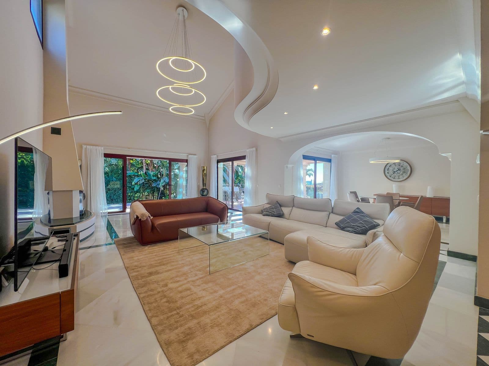 Detached Villa in Los Flamingos, Estepona