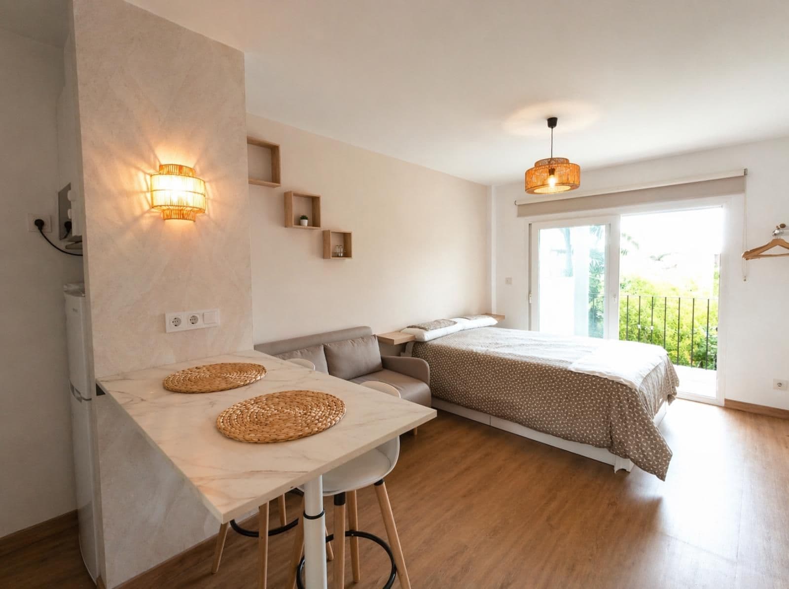 Middle Floor Studio in Calahonda, Mijas
