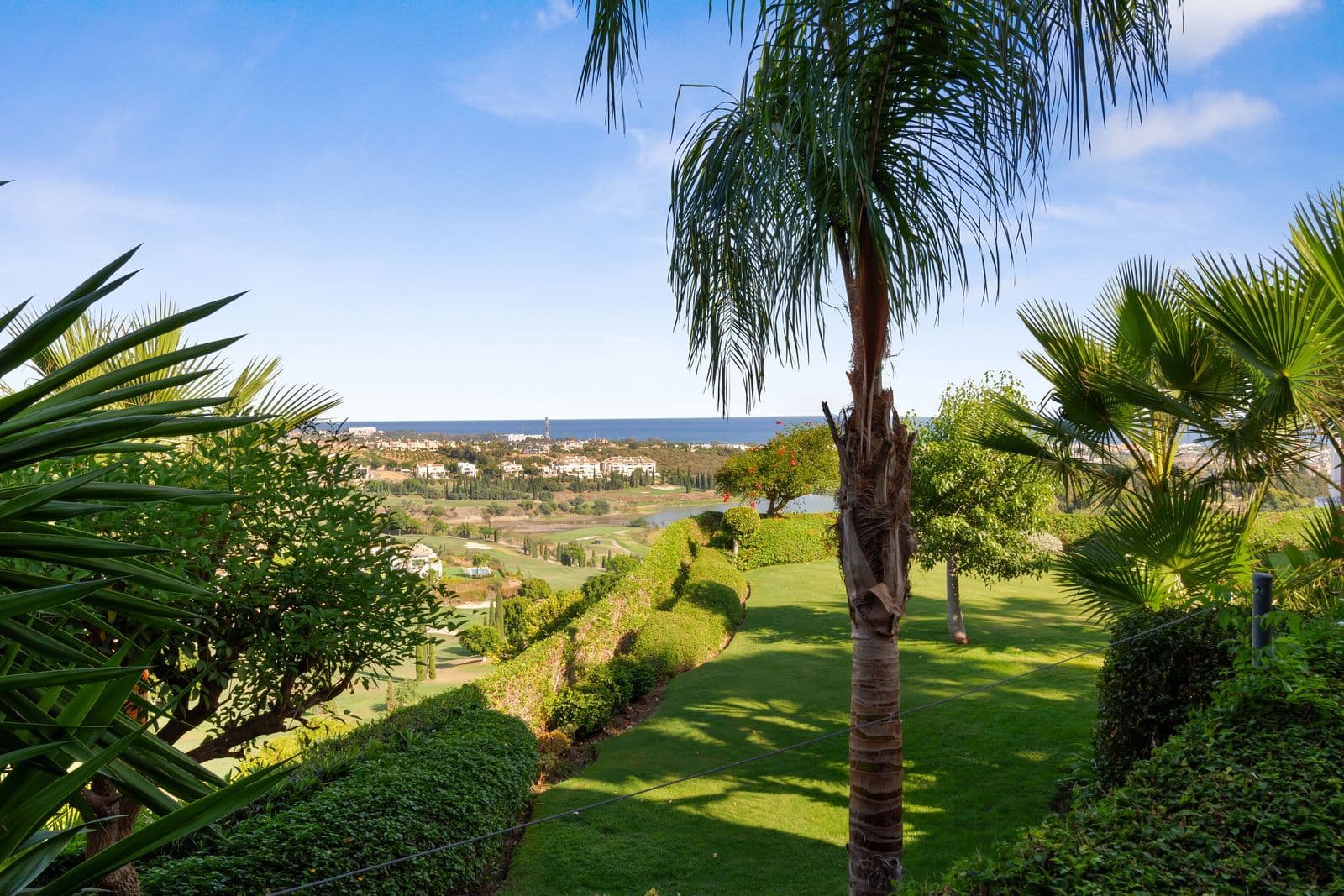 Ground Floor Apartment in Los Flamingos, Estepona