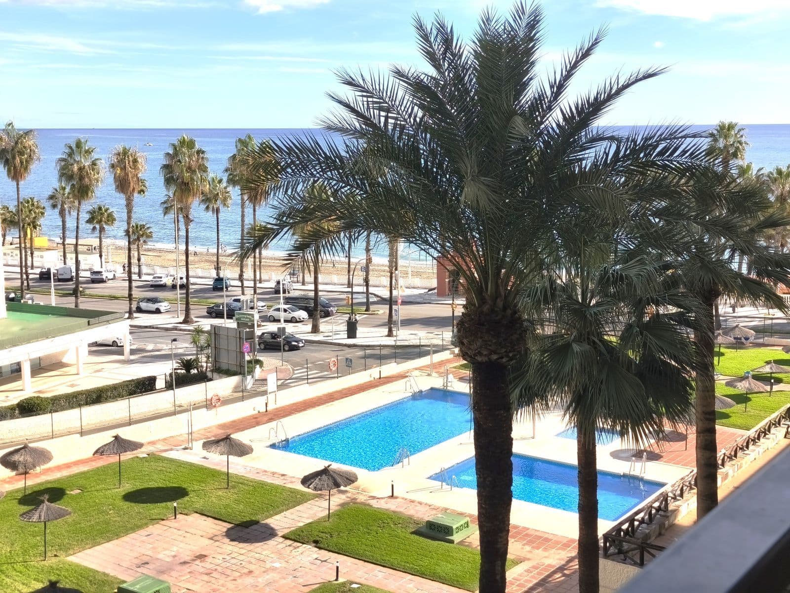 Middle Floor Apartment in Benalmadena Costa, Benalmádena