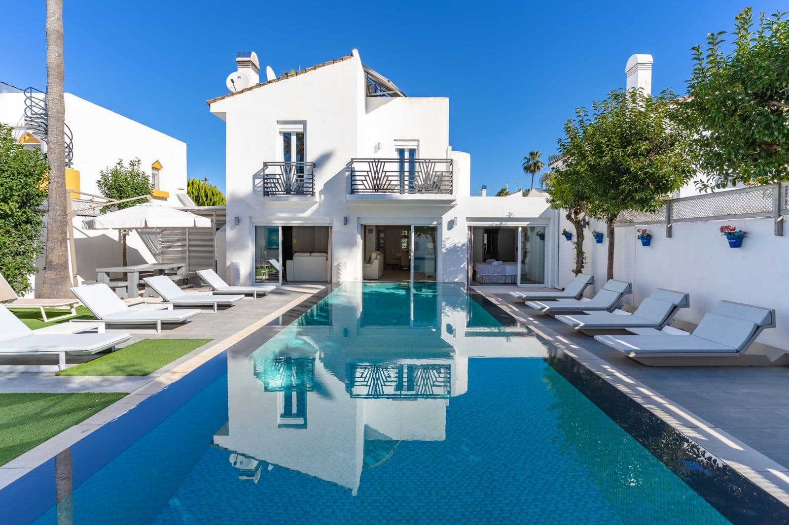 Detached Villa in Estepona, Estepona