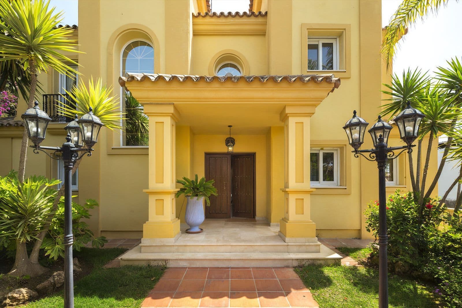Detached Villa in Elviria, Marbella East