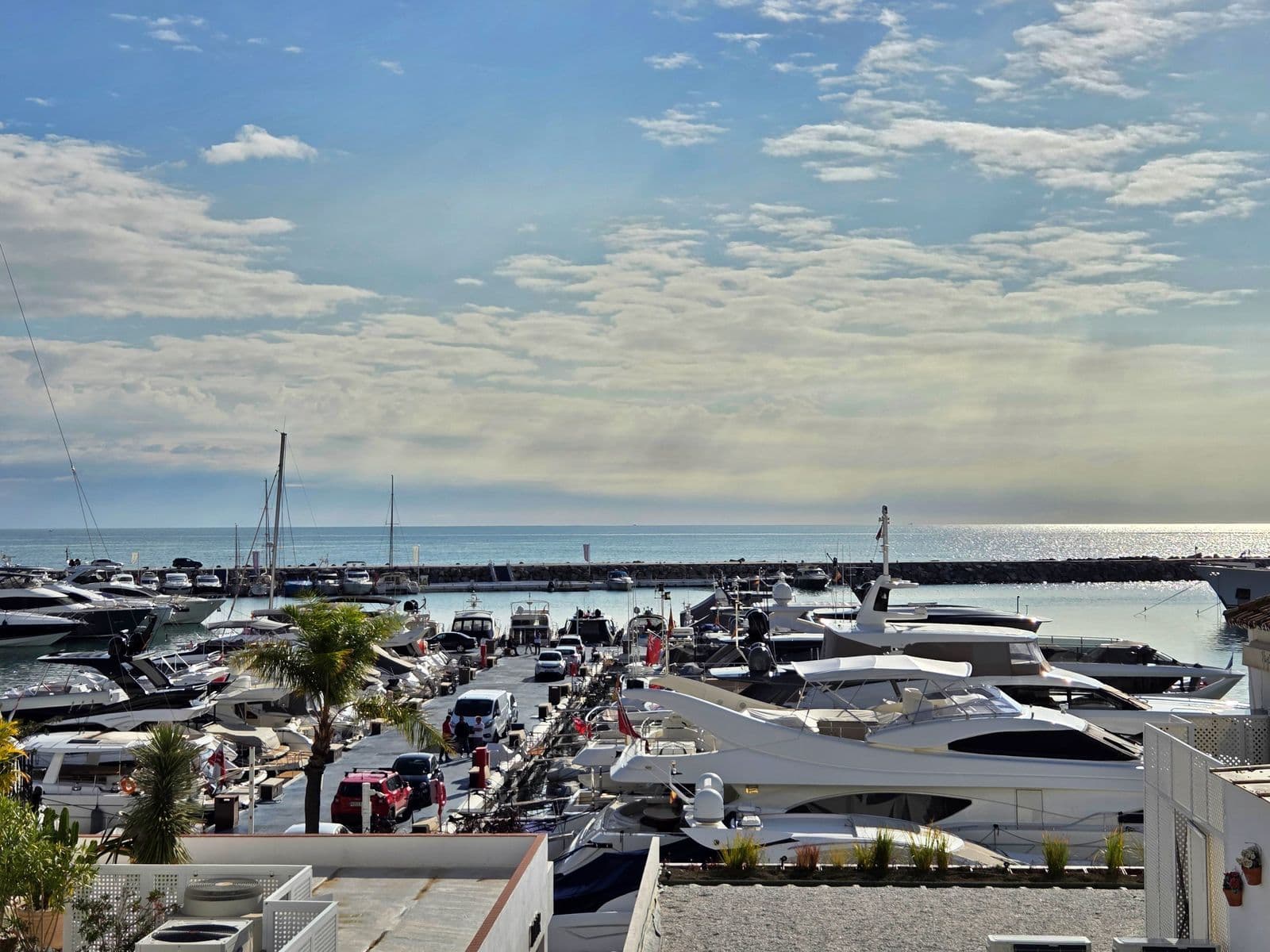 Middle Floor Studio in Puerto Banús, Marbella