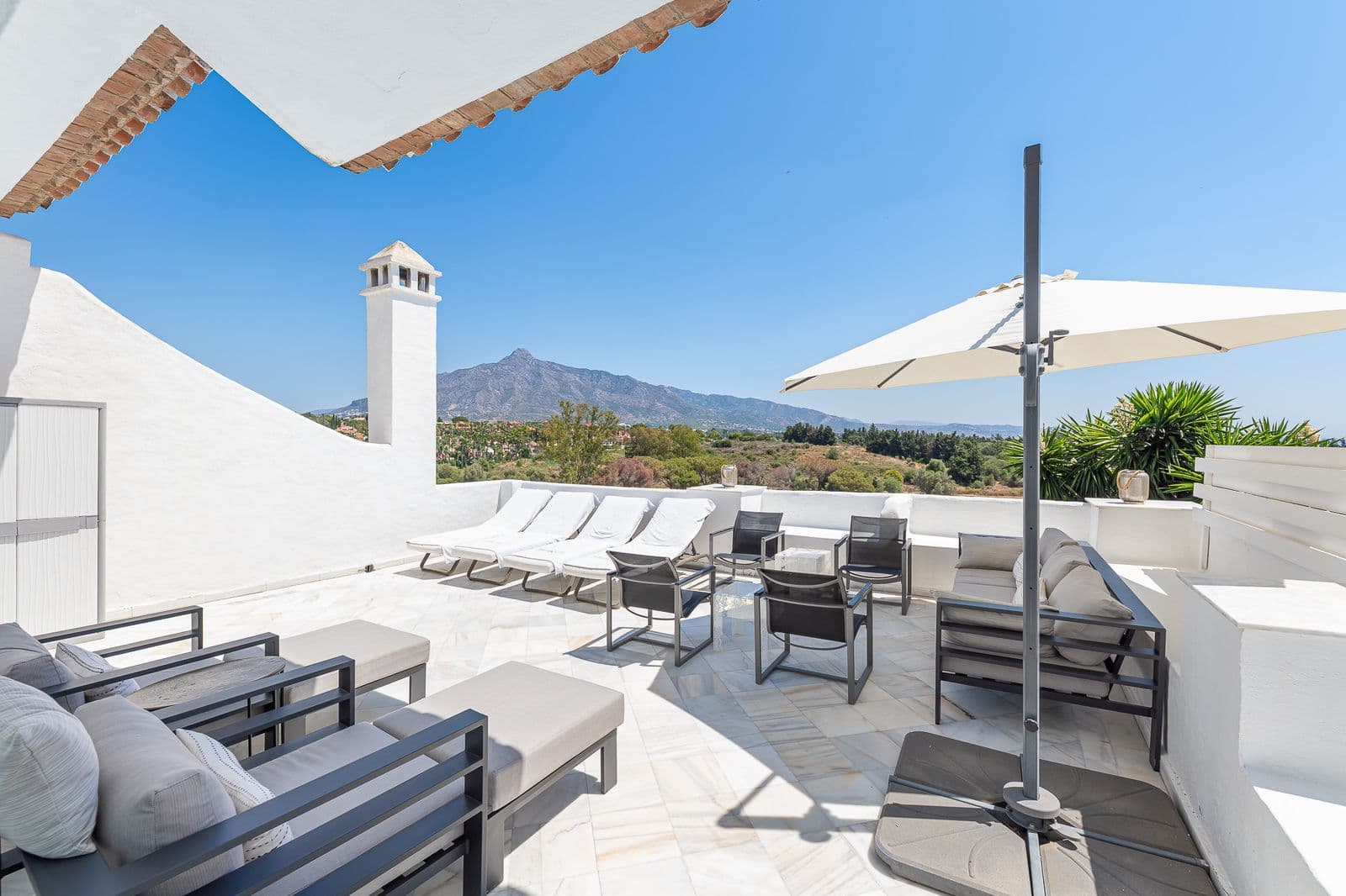Townhouse in Nueva Andalucía, Nueva Andalucía