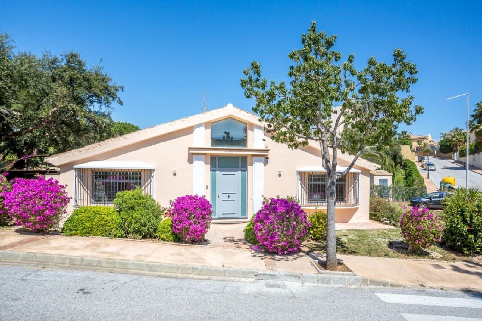Detached Villa in Elviria, Marbella East