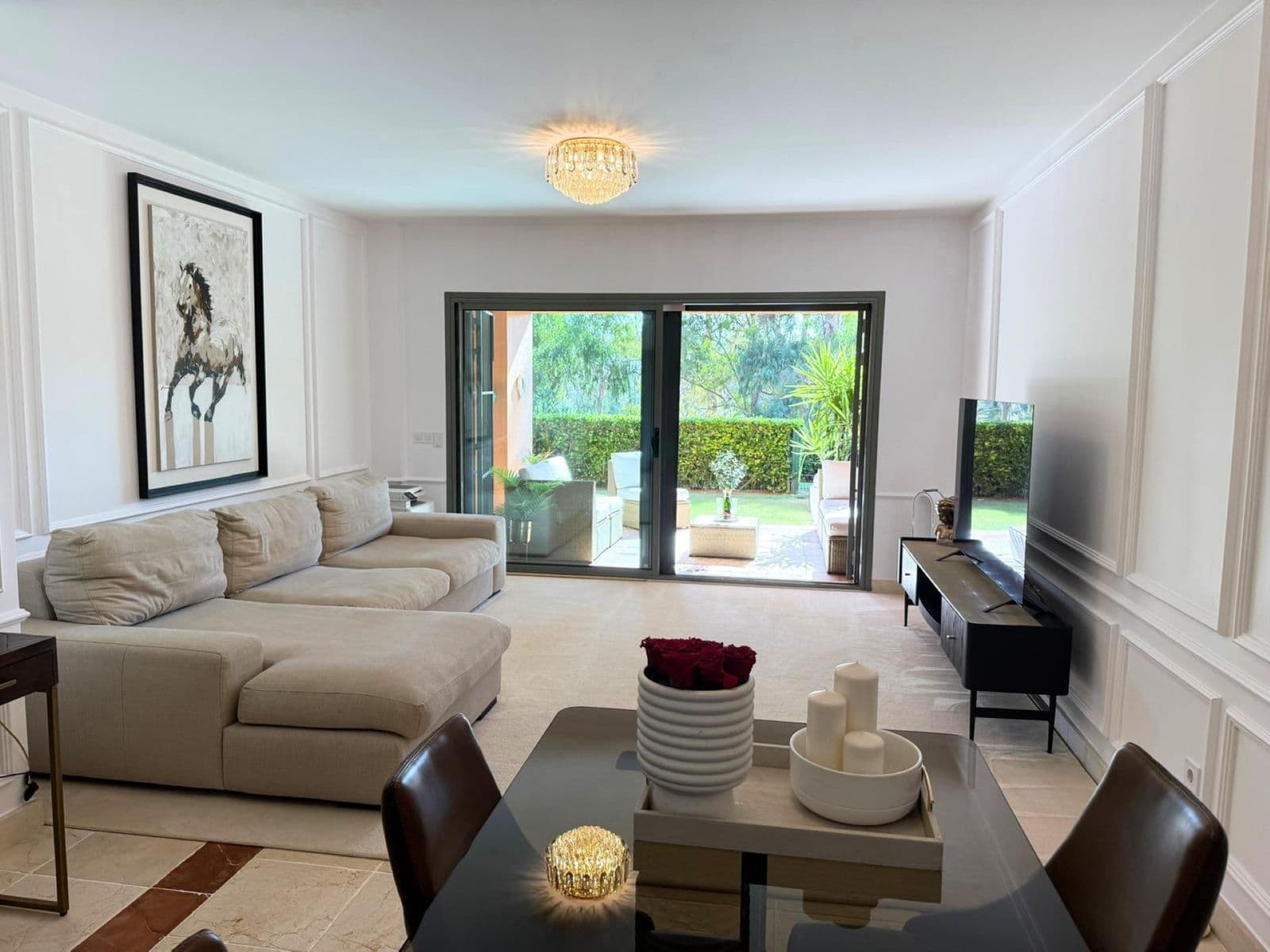 Middle Floor Apartment in Estepona, Estepona