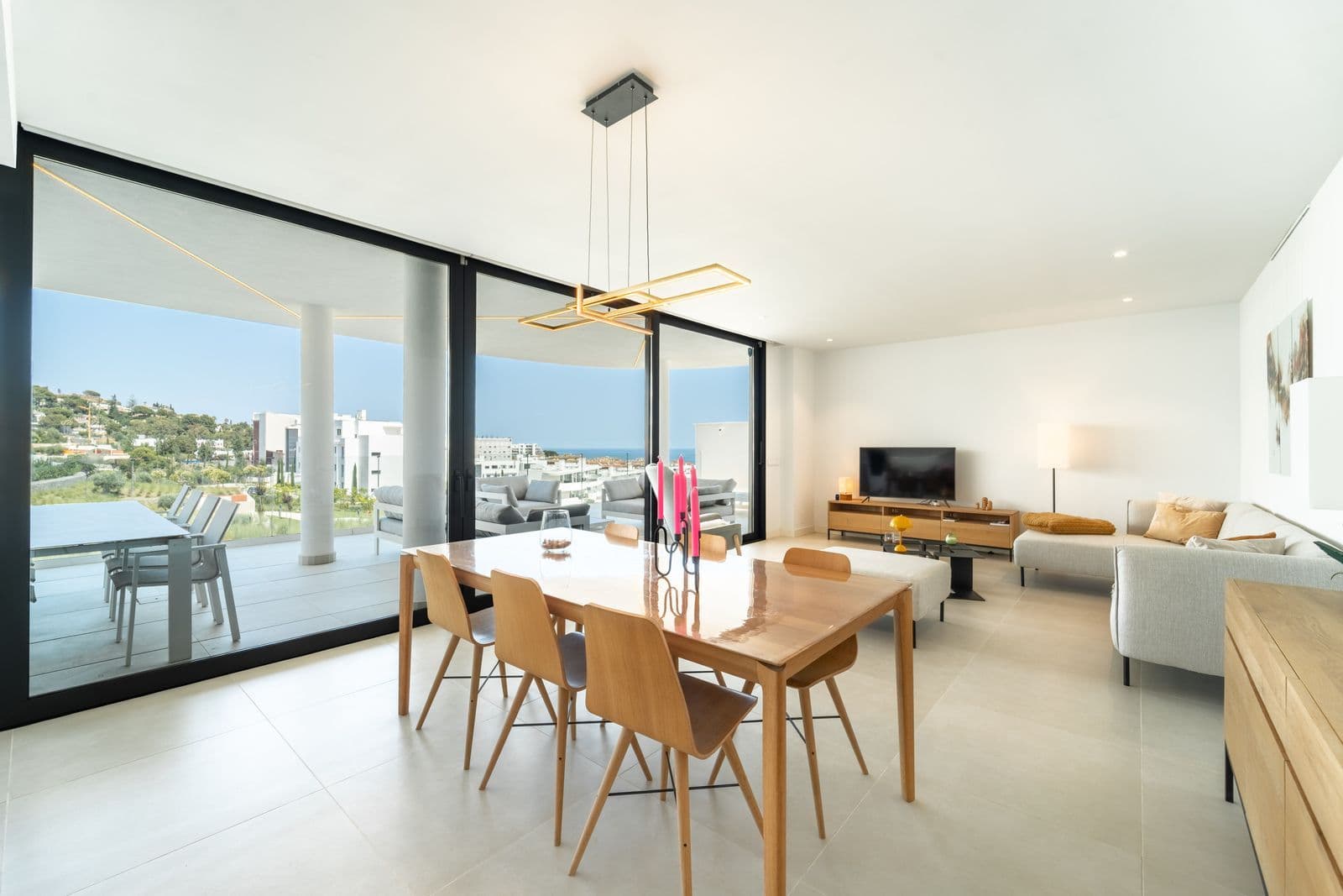 Ground Floor Apartment in Higueron, Fuengirola