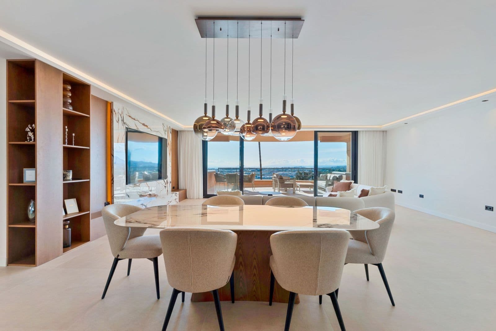 Middle Floor Apartment in Nueva Andalucía, Nueva Andalucía