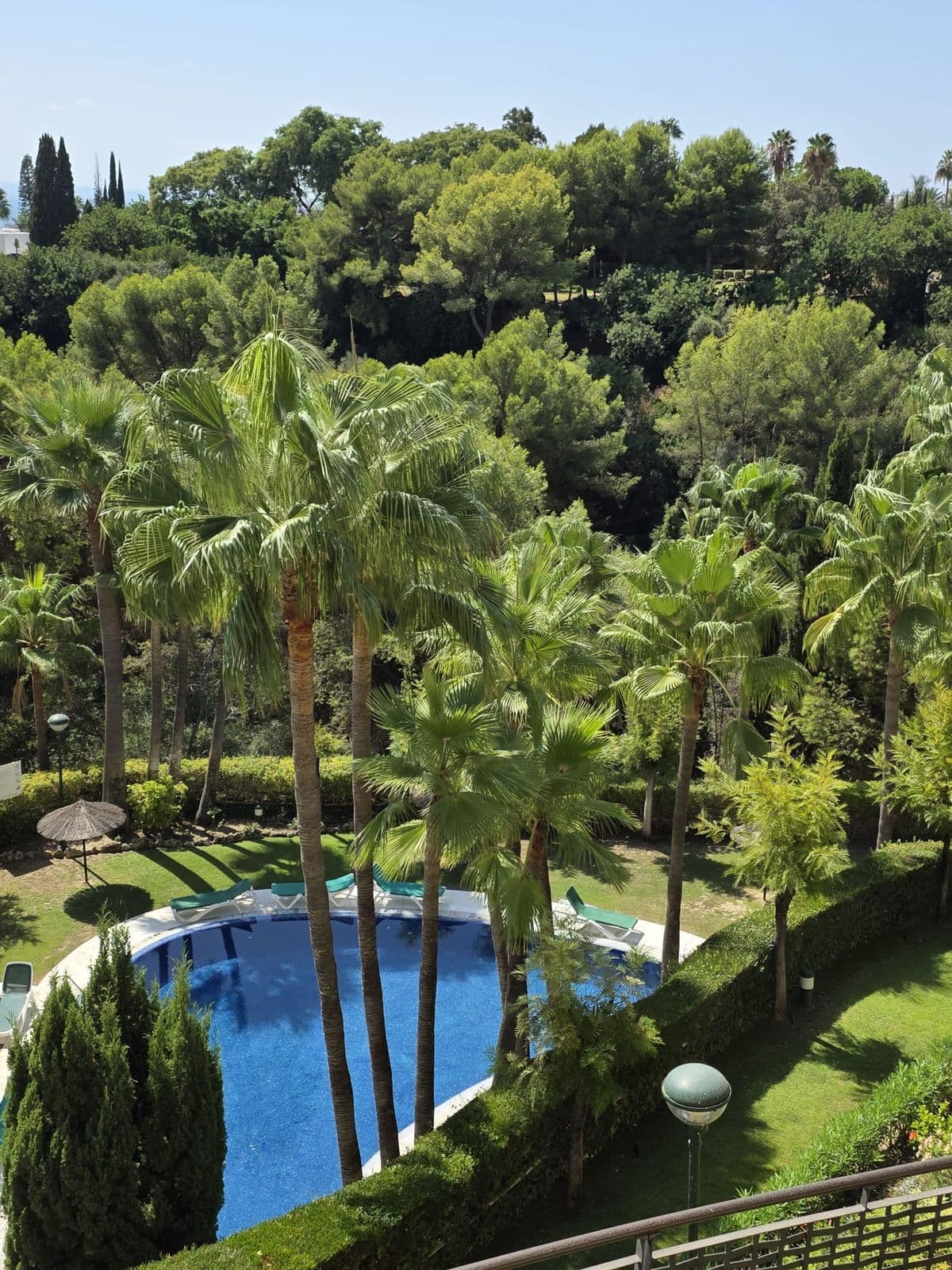 Middle Floor Apartment in Sierra Blanca, Marbella