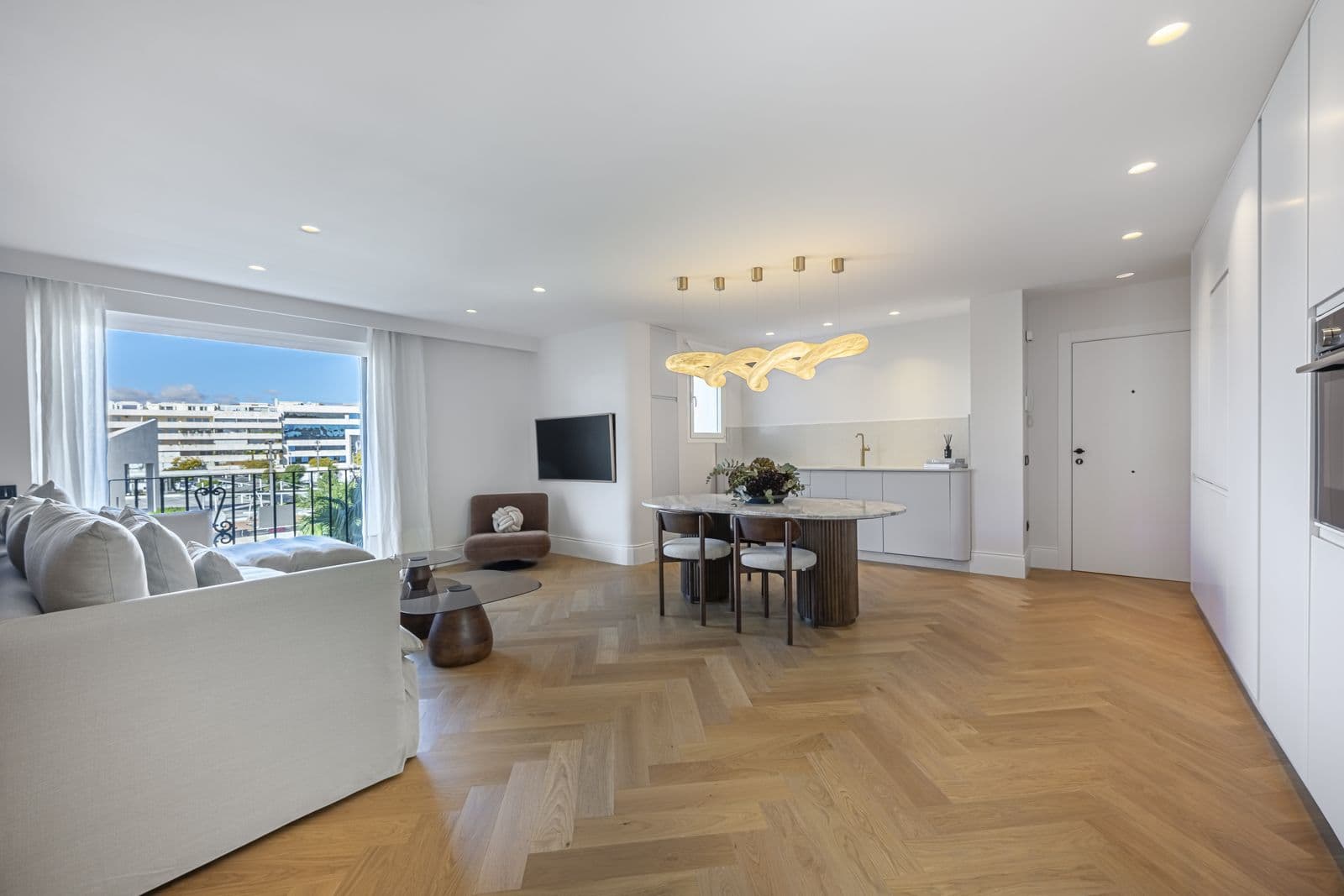 Middle Floor Apartment in Puerto Banús, Marbella