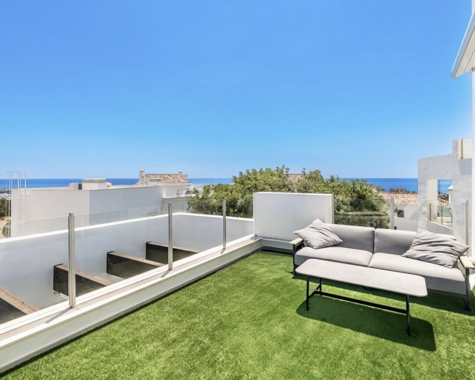 Penthouse in Altos de los Monteros, Marbella East