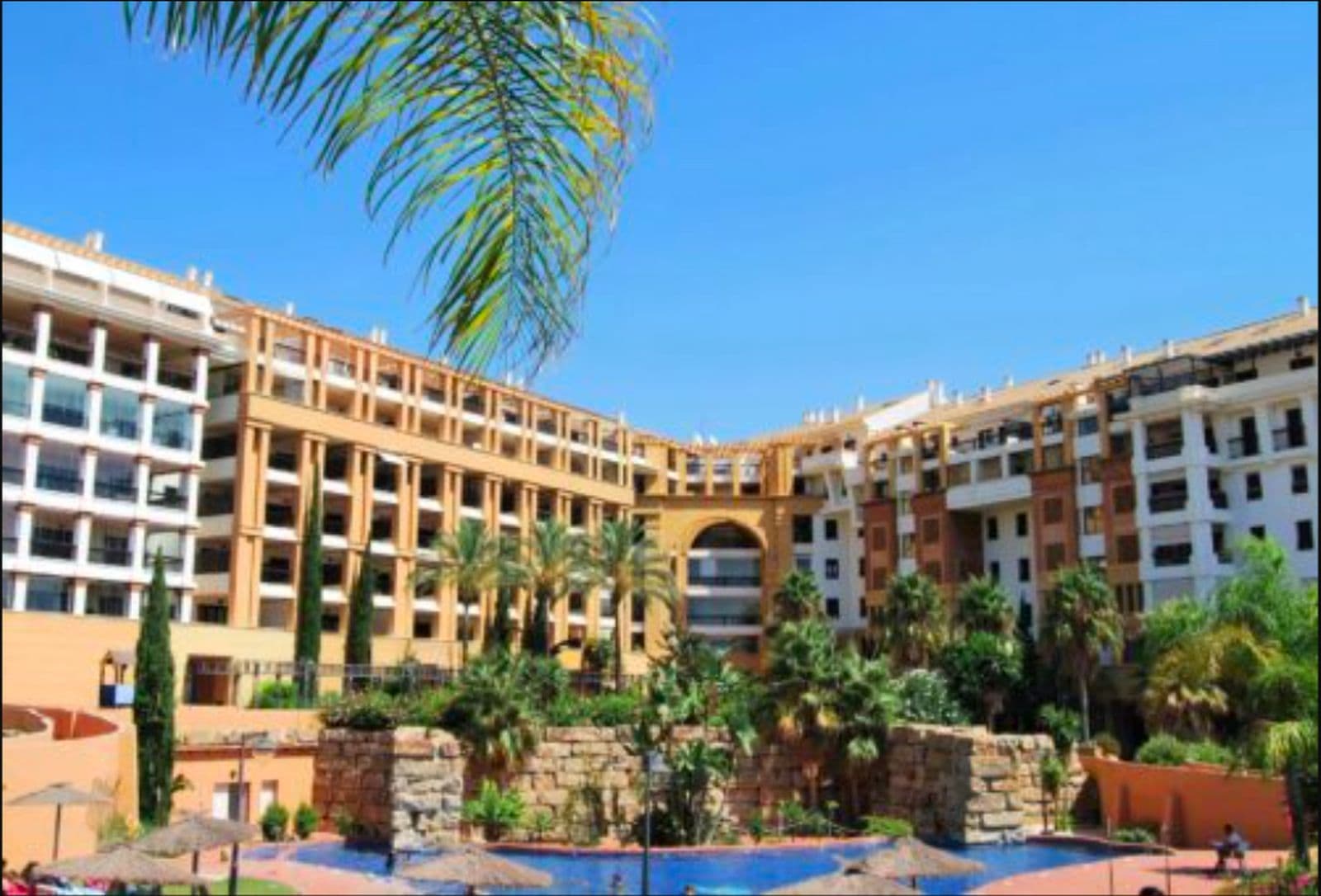 Middle Floor Apartment in San Pedro de Alcántara, Marbella