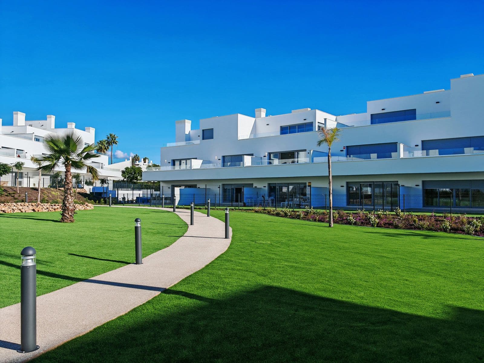 Middle Floor Apartment in Cancelada, Estepona