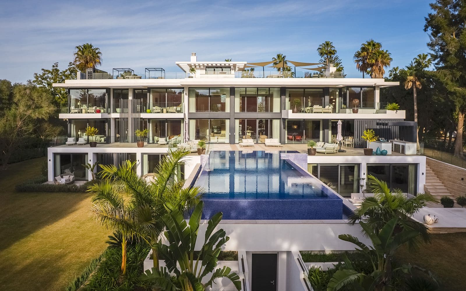 Detached Villa in Sotogrande Costa, Sotogrande