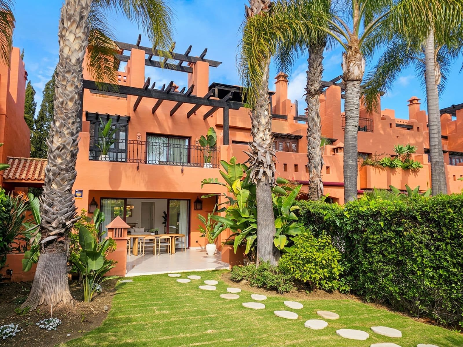 Townhouse in The Golden Mile, Marbella