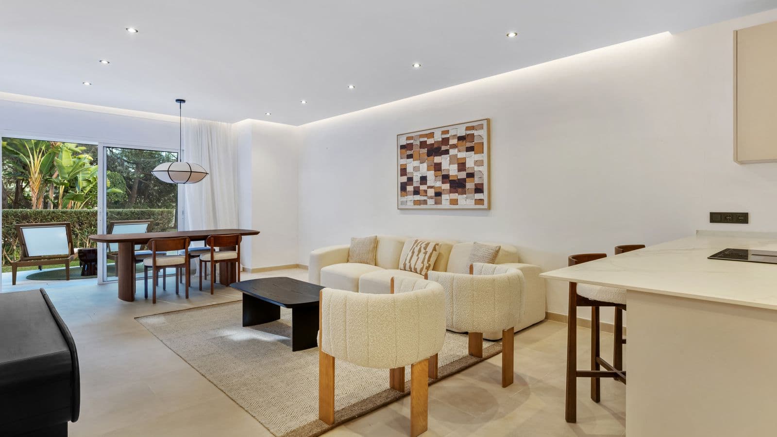 Middle Floor Apartment in Nueva Andalucía, Nueva Andalucía
