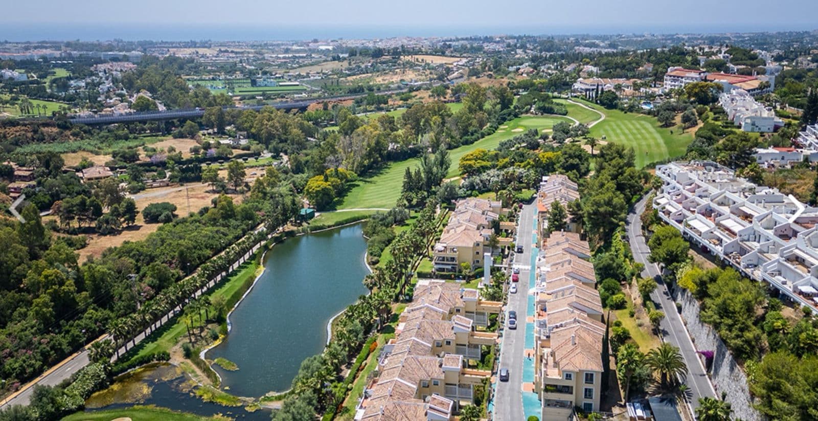 Middle Floor Apartment in La Quinta, Benahavís