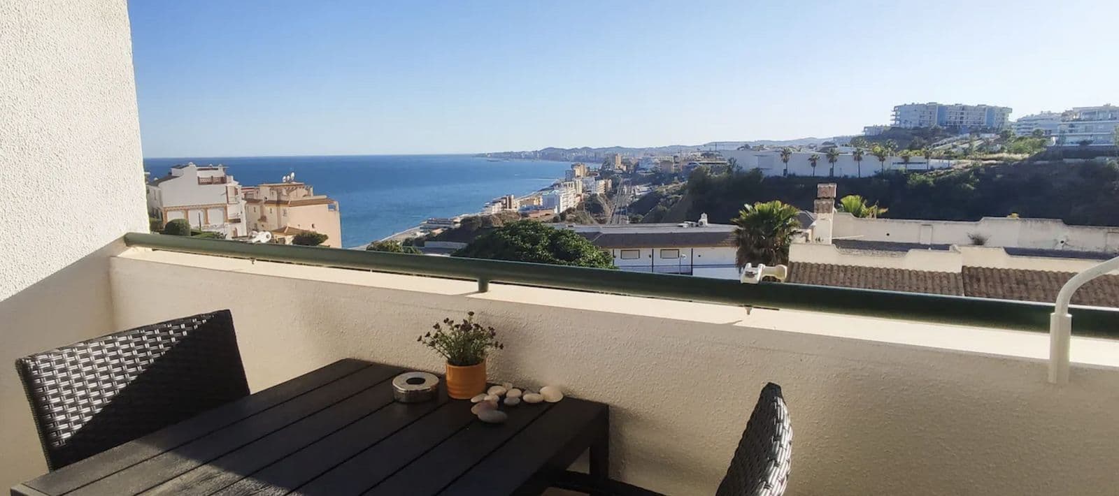 Middle Floor Apartment in Benalmadena Costa, Benalmádena