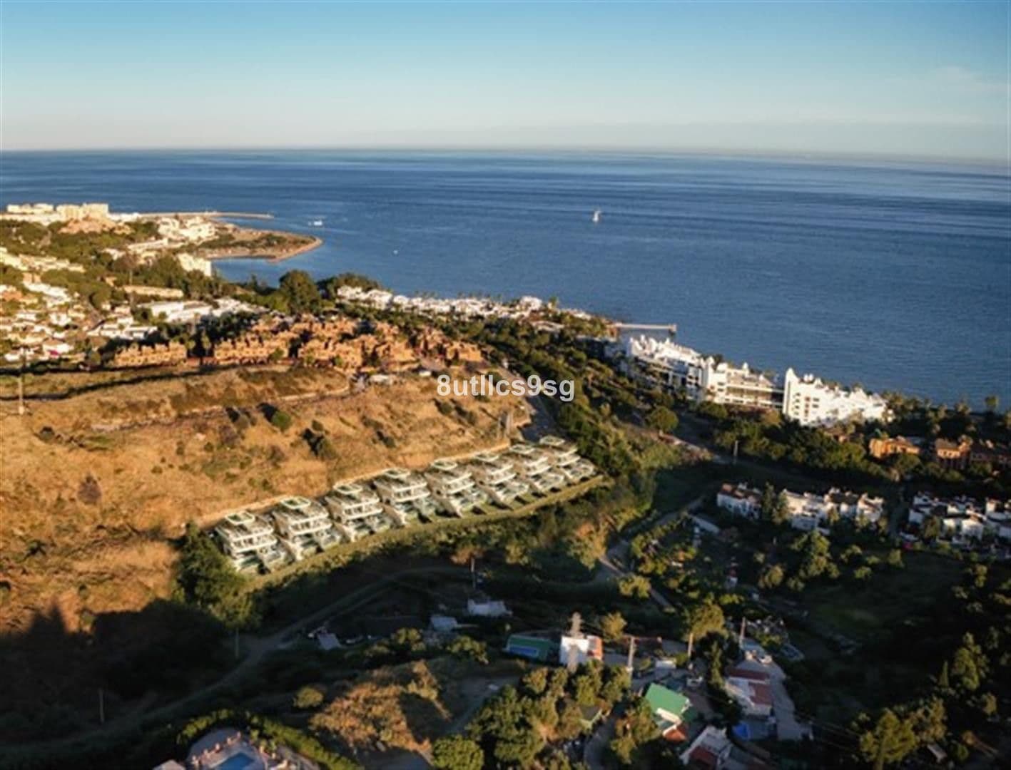 Semi-Detached House in Estepona, Estepona