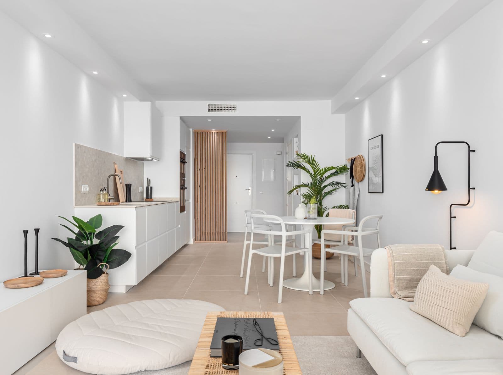 Middle Floor Apartment in Nueva Andalucía, Nueva Andalucía