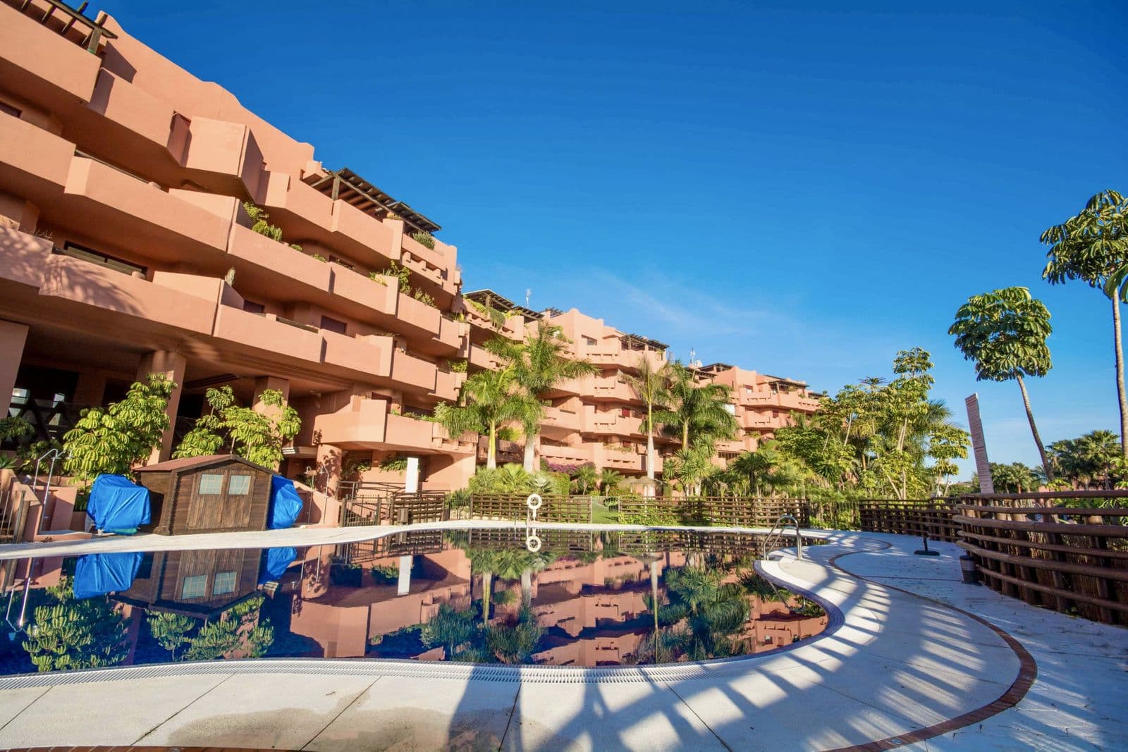Middle Floor Apartment in Estepona, Estepona