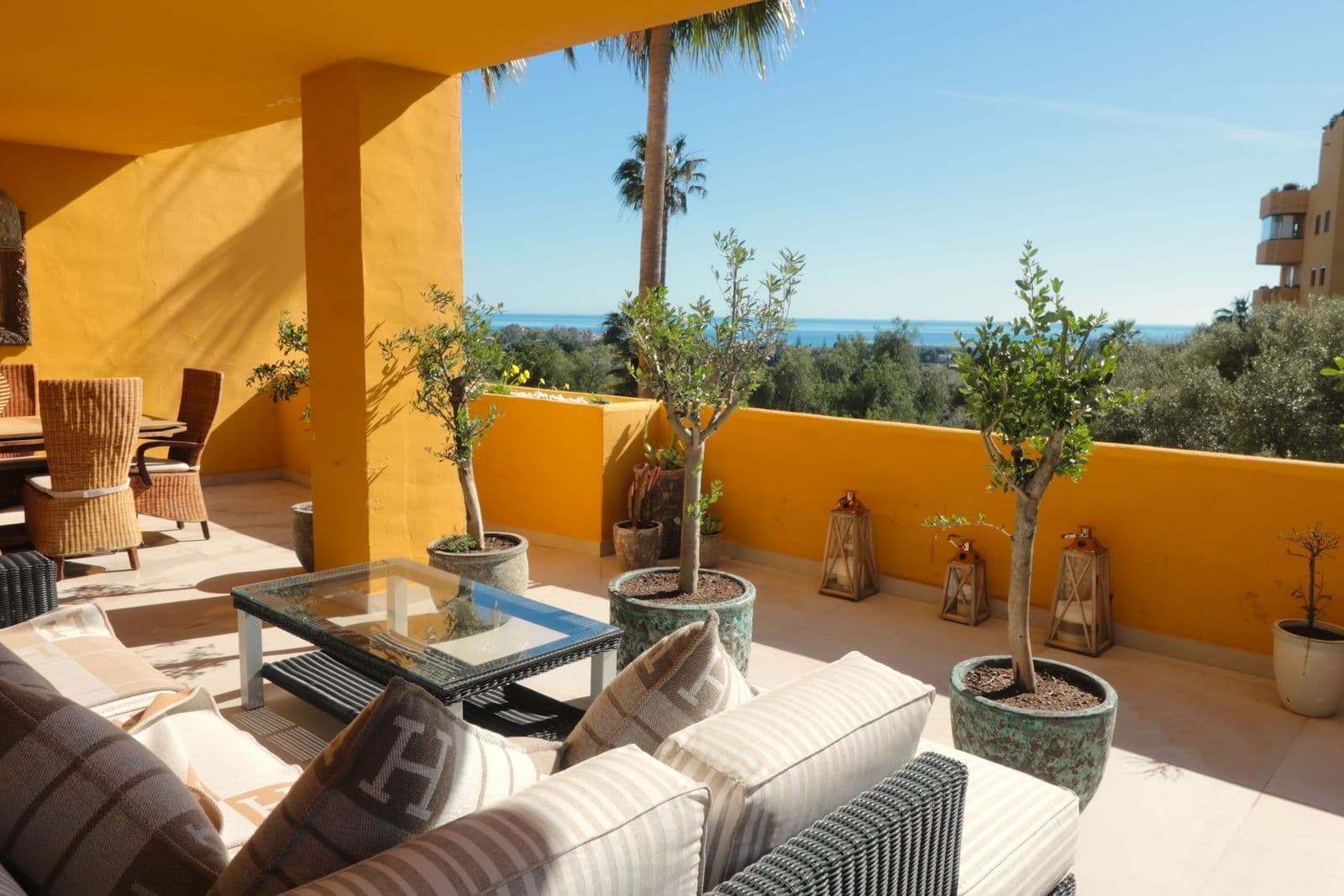 Ground Floor Apartment in New Golden Mile, Estepona