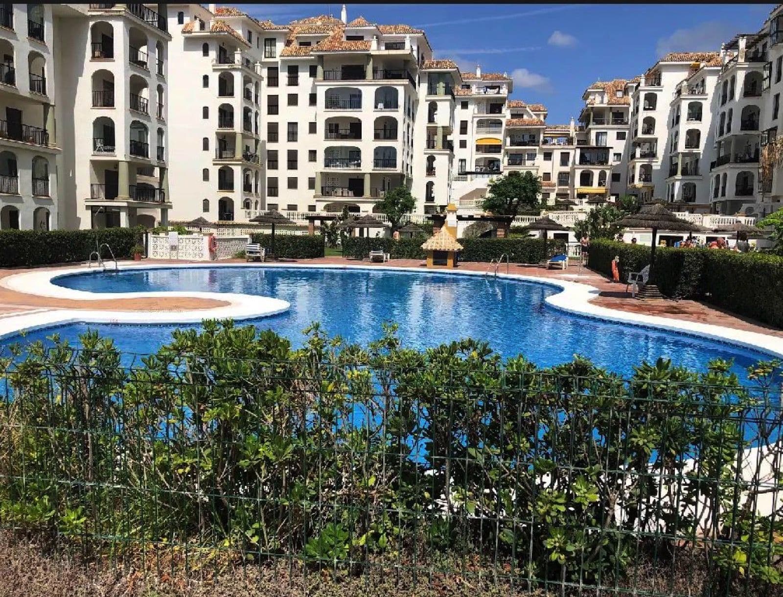 Middle Floor Apartment in La Duquesa, Manilva