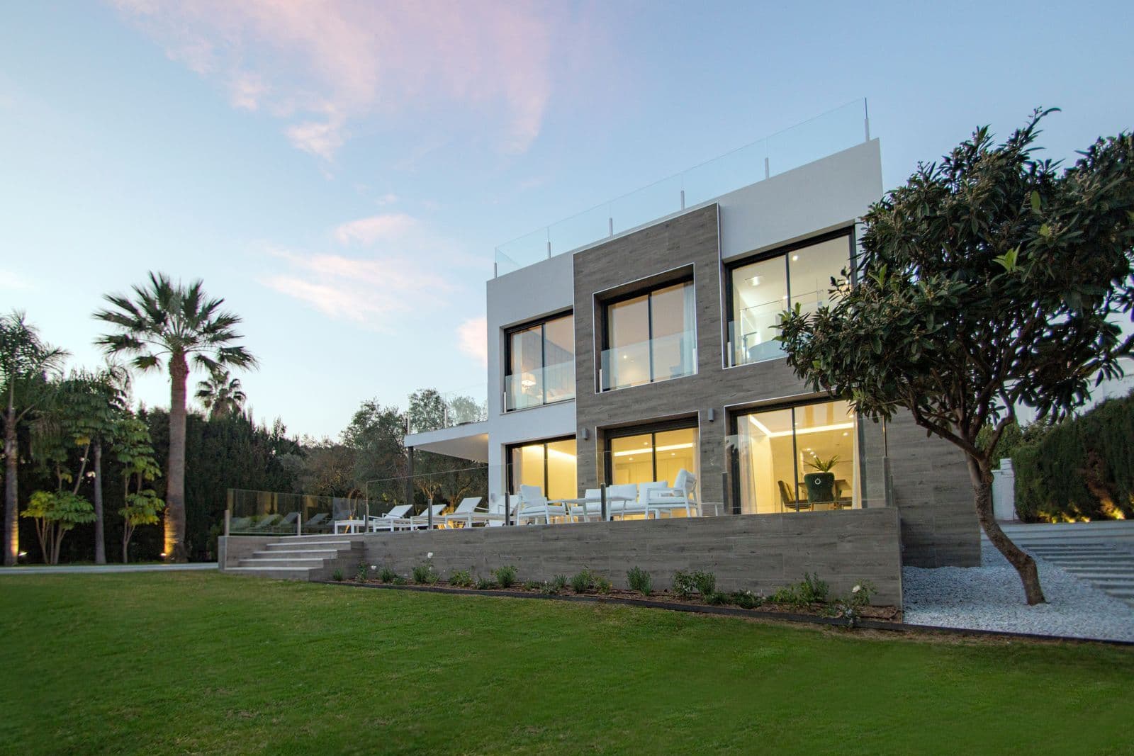 Detached Villa in Nueva Andalucía, Nueva Andalucía