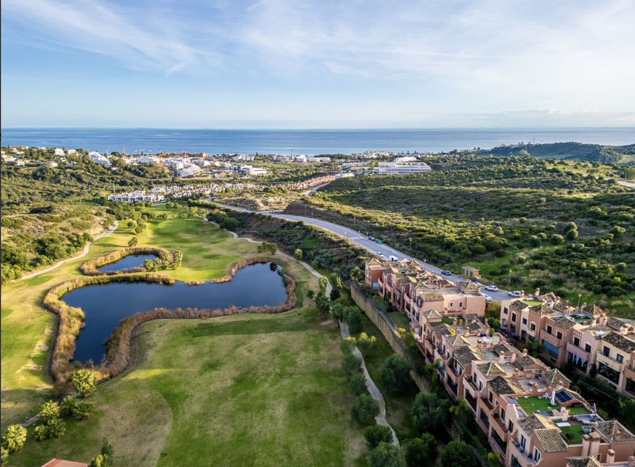 Semi-Detached House in Estepona, Estepona
