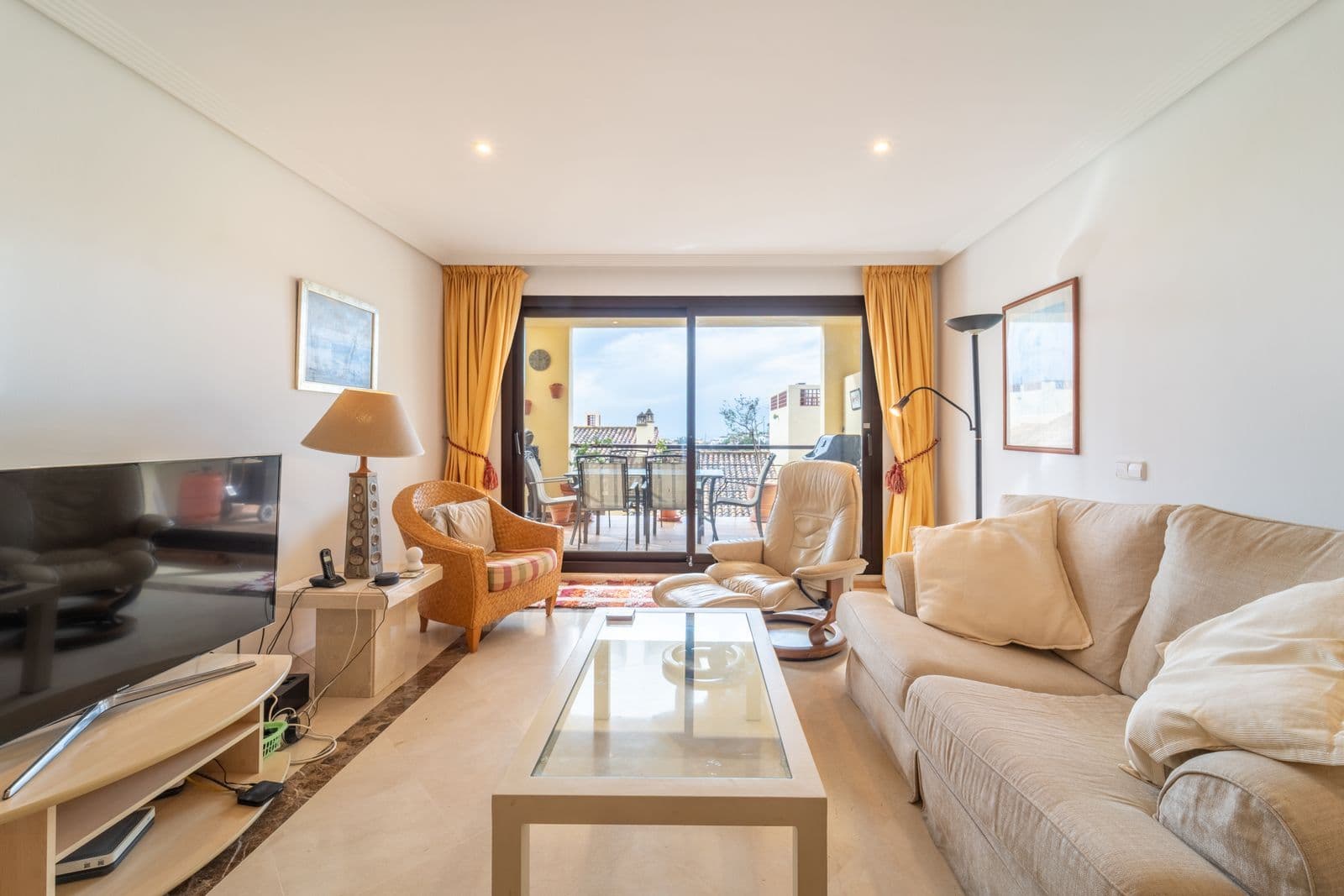 Ground Floor Apartment in Los Arqueros, Benahavís