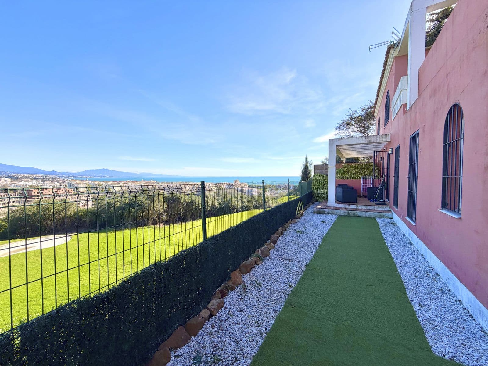 Ground Floor Apartment in La Duquesa, Manilva