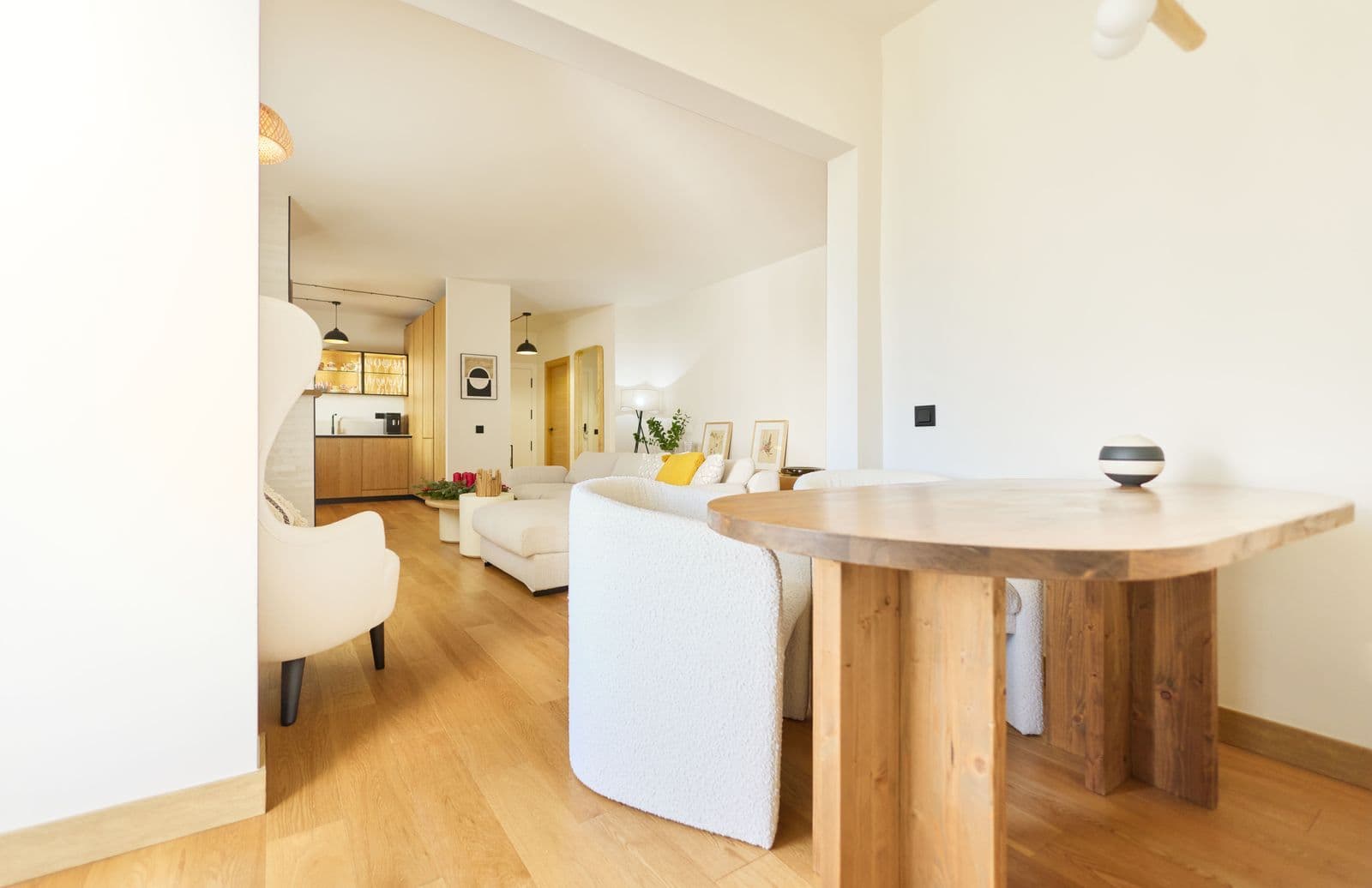 Middle Floor Apartment in Puerto Banús, Marbella