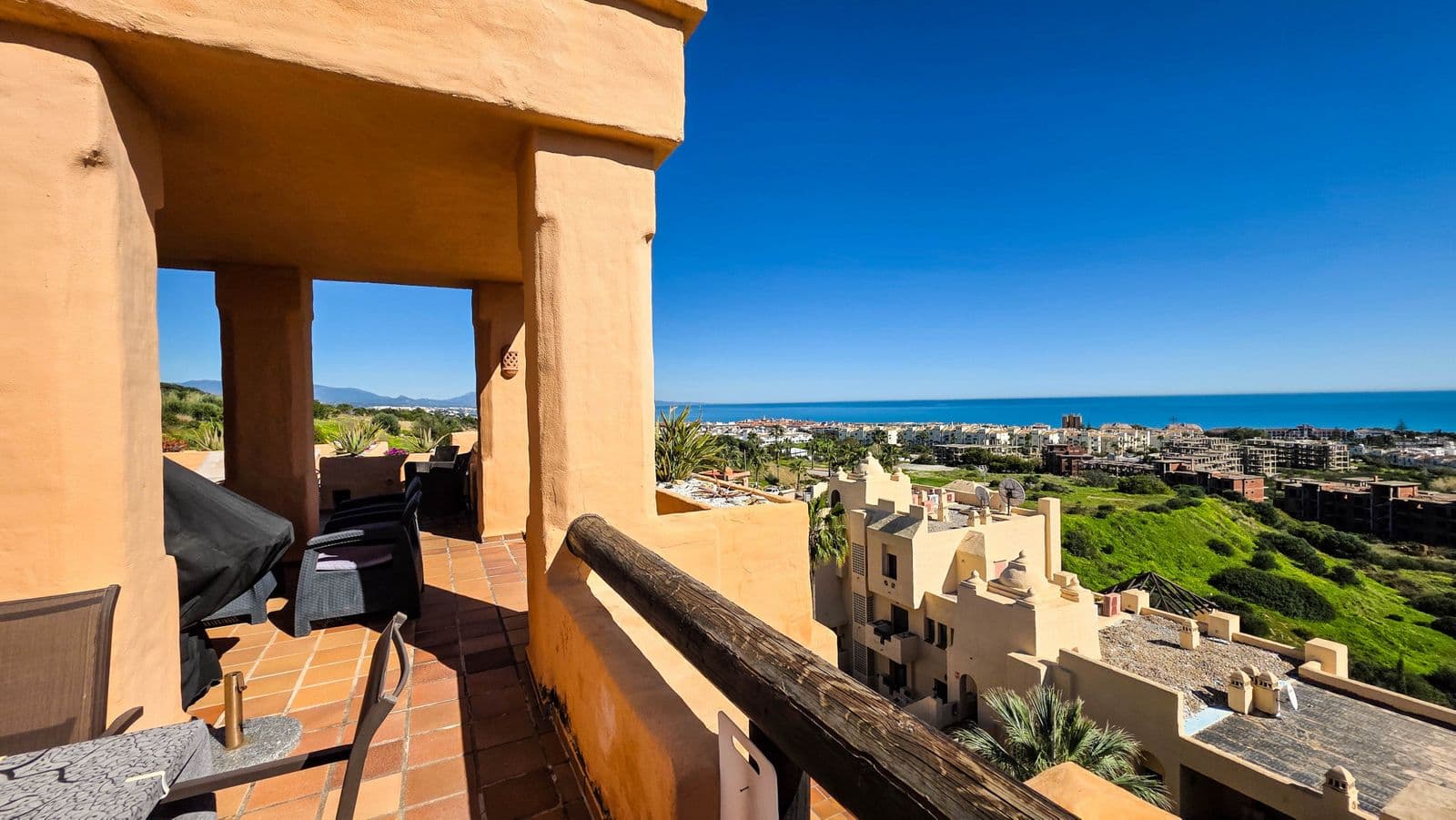 Penthouse in La Duquesa, Manilva